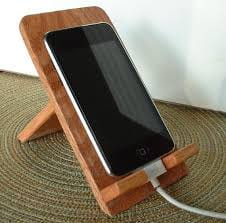 Pin by Serge on Đồ gỗ xinh xinh | Diy phone stand, Wooden phone holder, Diy  phone holder